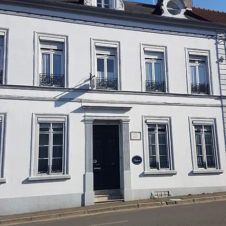 Le Sophora 3* グイネス